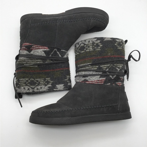 Tom’s Nepal Fleece lined Suede Boots - Picture 1 of 10